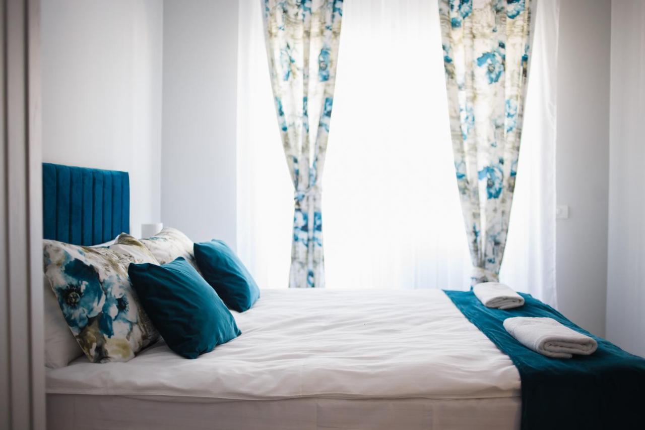 Retreat To A Stylish Home At West Residence Oradea Zewnętrze zdjęcie